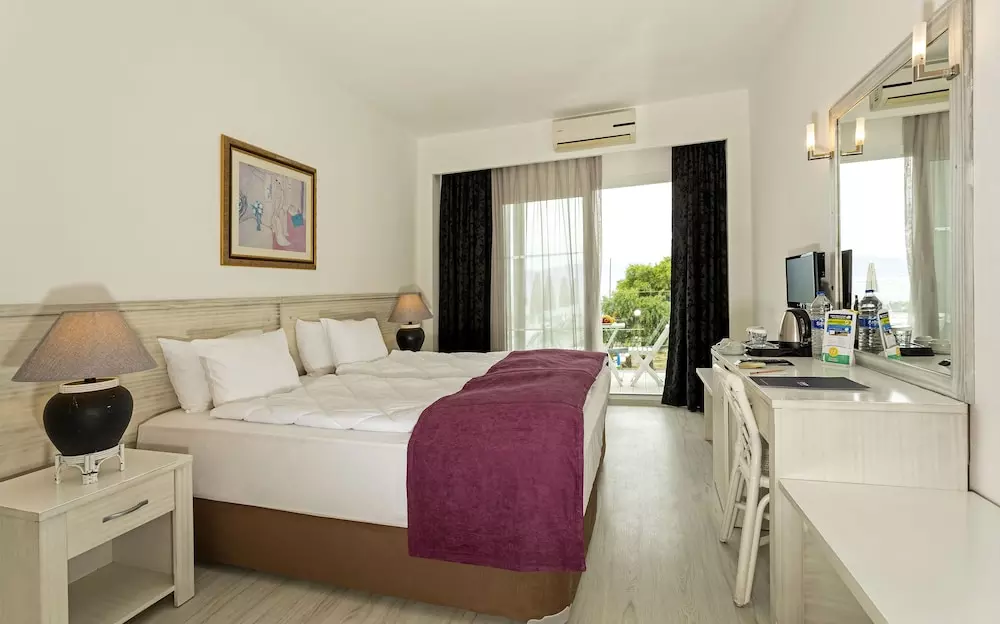 اتاق CHARM BEACH